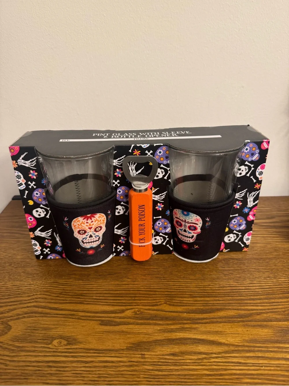 NIB Day of the Dead Sugar Skull Pint Glass & Bottle Opener Gift Set